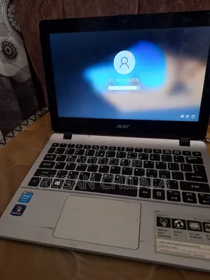 Laptop Acer Aspire 1 4GB Intel Core 2 Quad HDD 500GB