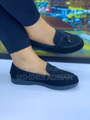 Viatu Vya Kike Queen Comfort