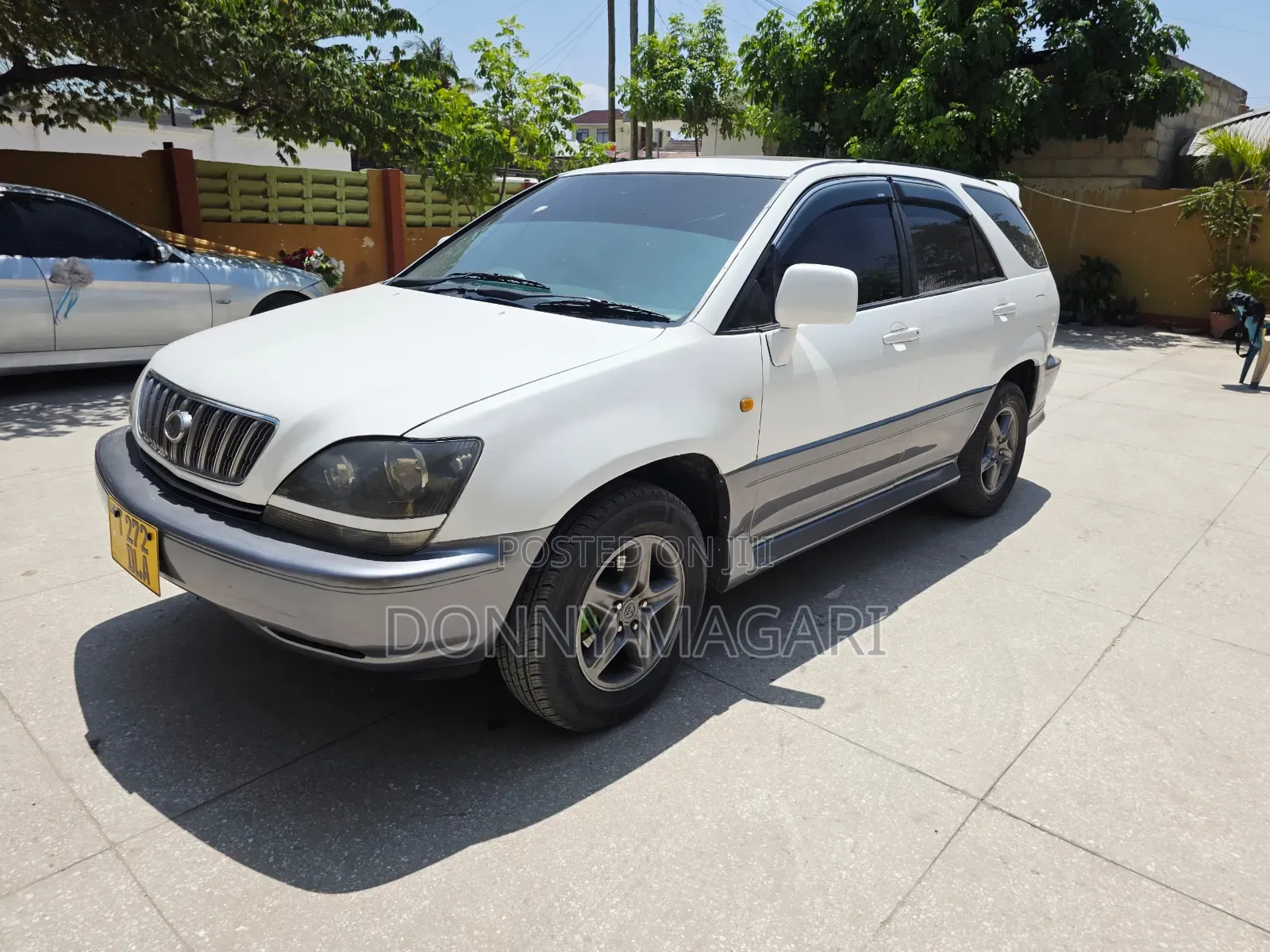 Toyota Harrier 1999 White