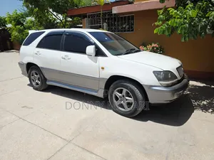Toyota Harrier 1999 White