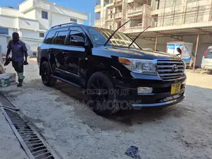 Toyota Land Cruiser 2011 Black