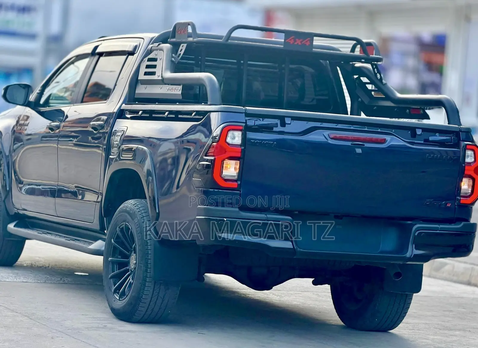 Toyota Hilux 2021 Blue