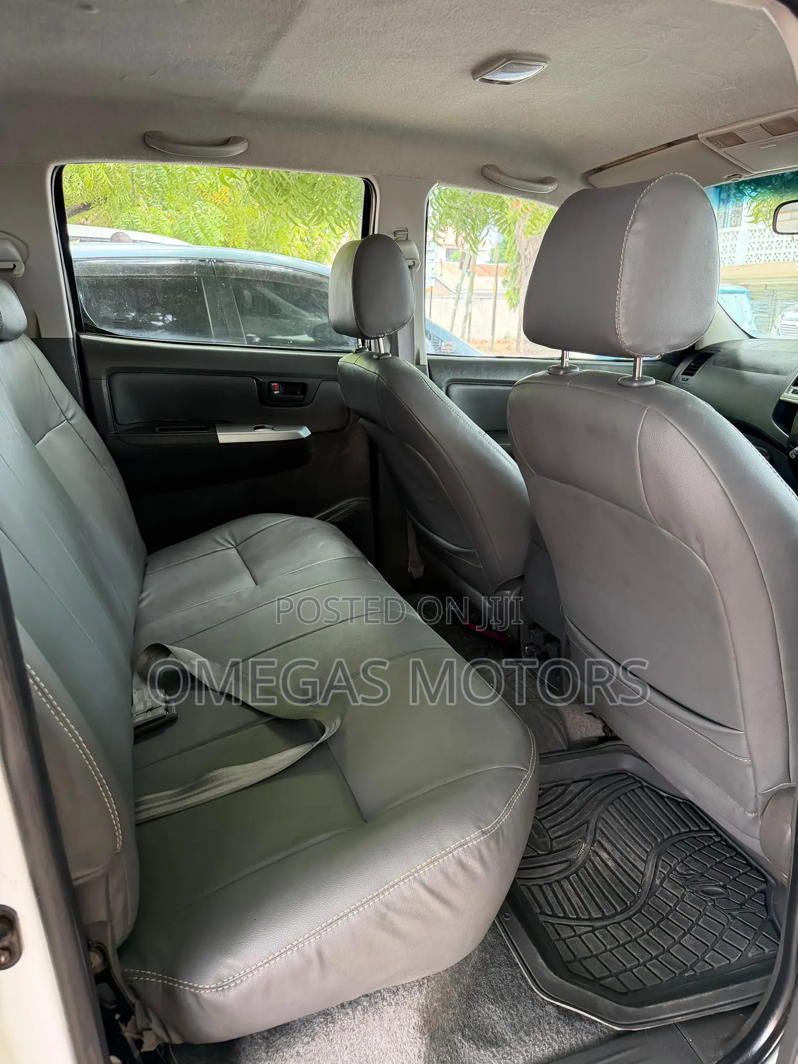 Toyota Hilux 2015 White