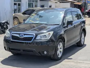 Subaru Forester 2.0XT Touring 4dr SUV AWD (2.0L 4cyl Turbo CVT) 2014 Black