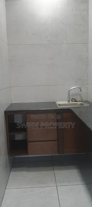 Office to Let in Masaki