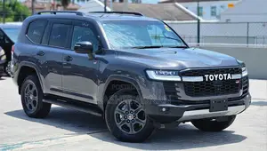 New Toyota Land Cruiser 2025 Gray