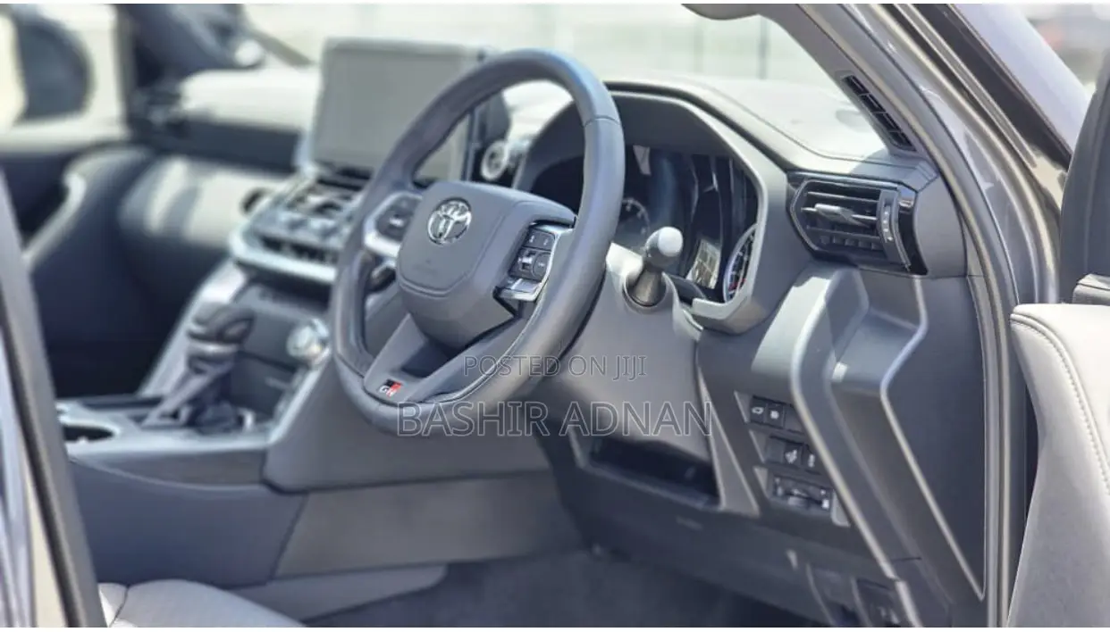New Toyota Land Cruiser 2025 Gray