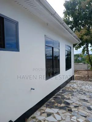 3bdrm House in Goba for sale