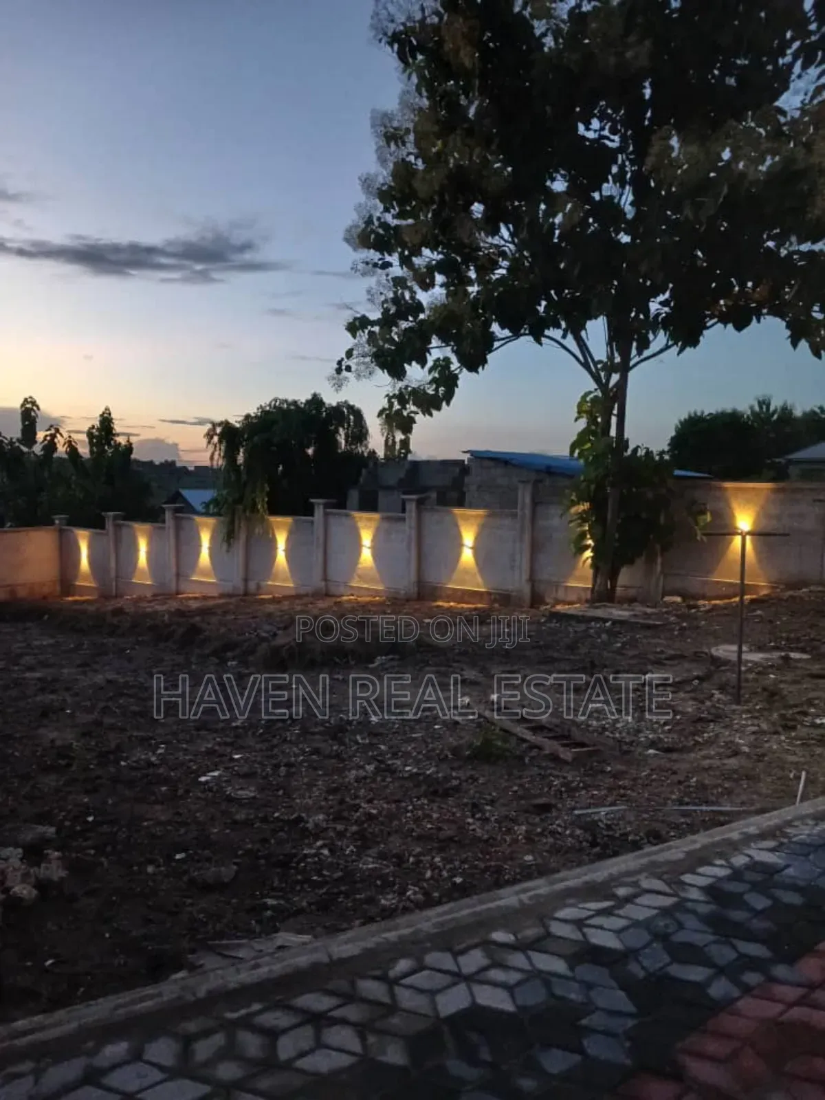3bdrm House in Goba for sale