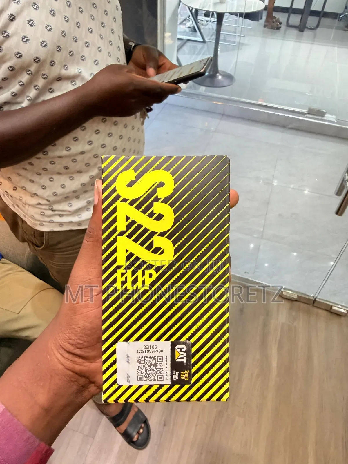 New Cat S22 Flip 16 GB