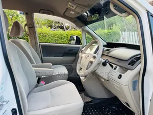 Toyota Noah 2008 Off white