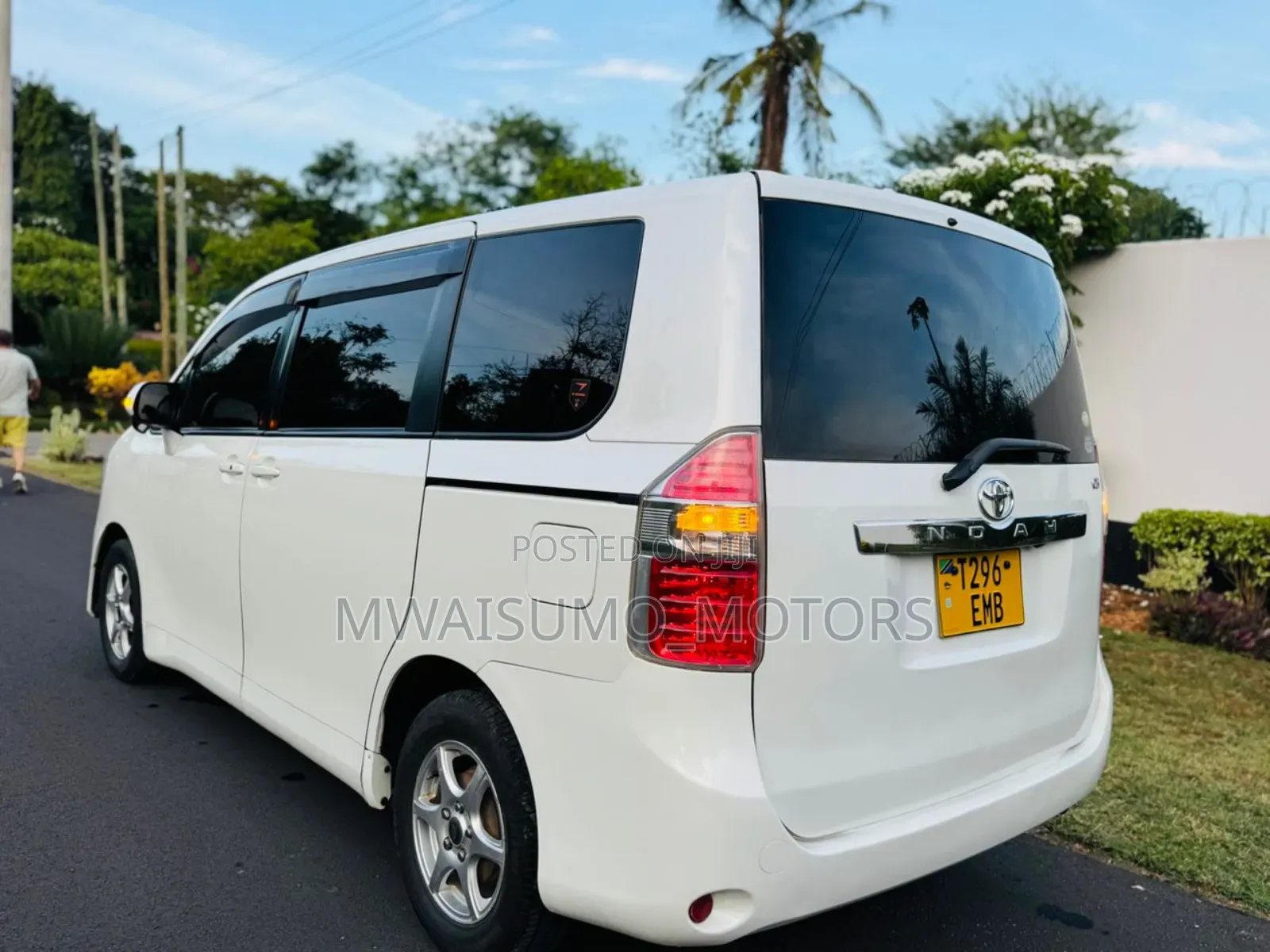Toyota Noah 2008 Off white