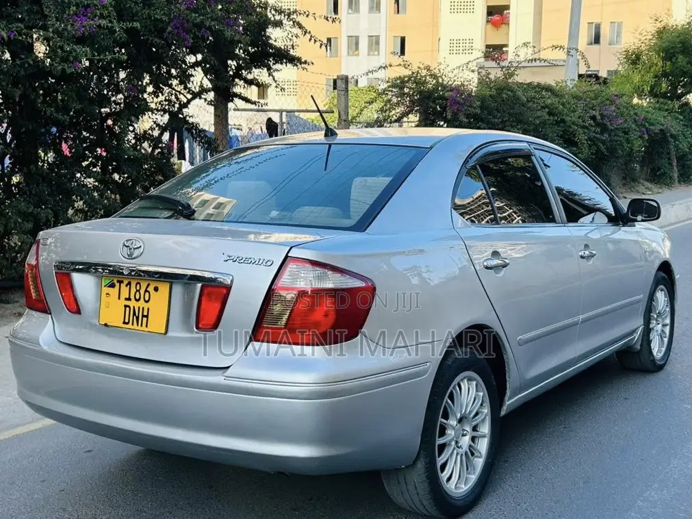 Toyota Premio 2005 Silver