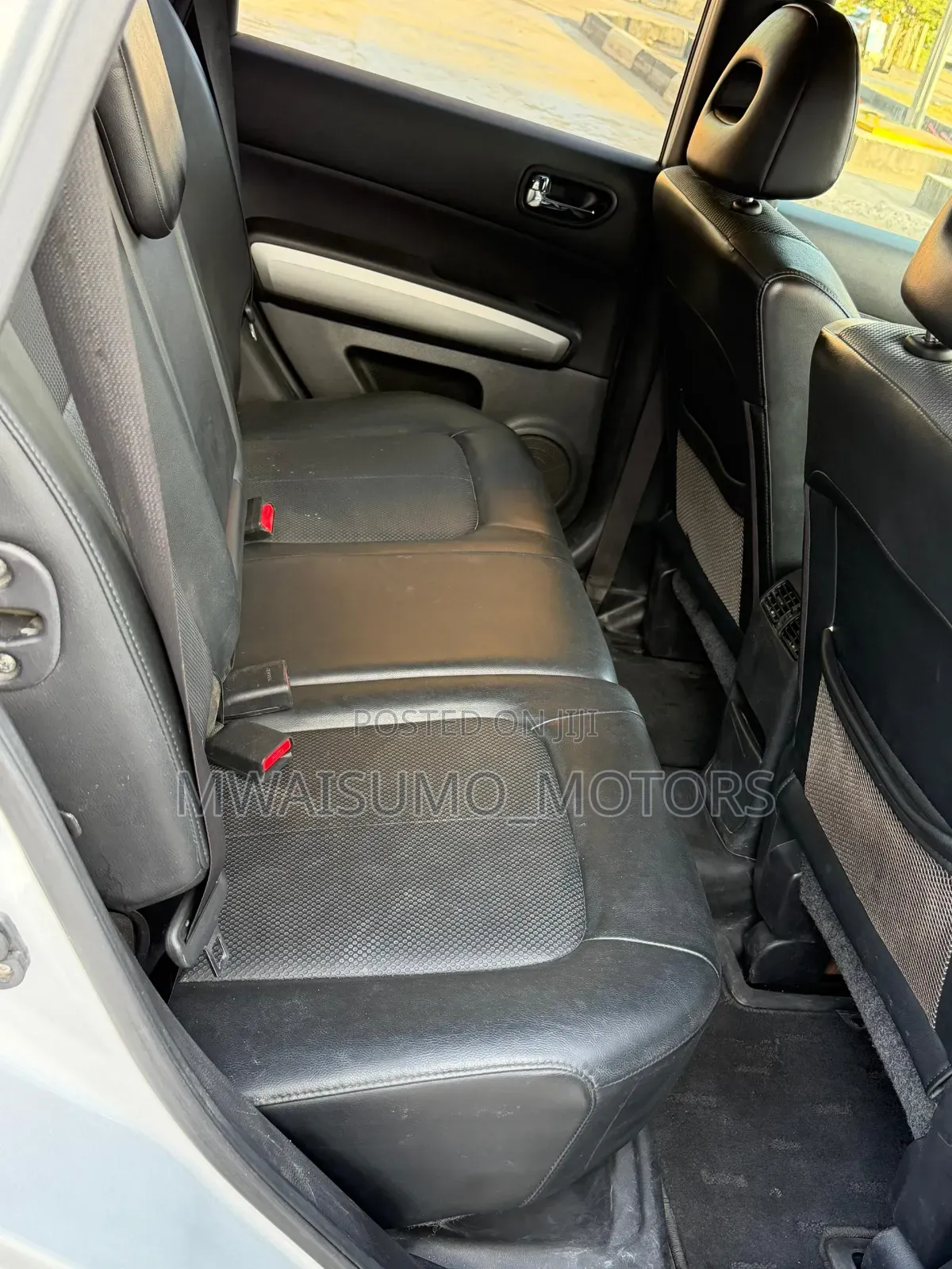 Nissan X-Trail 2011 Silver