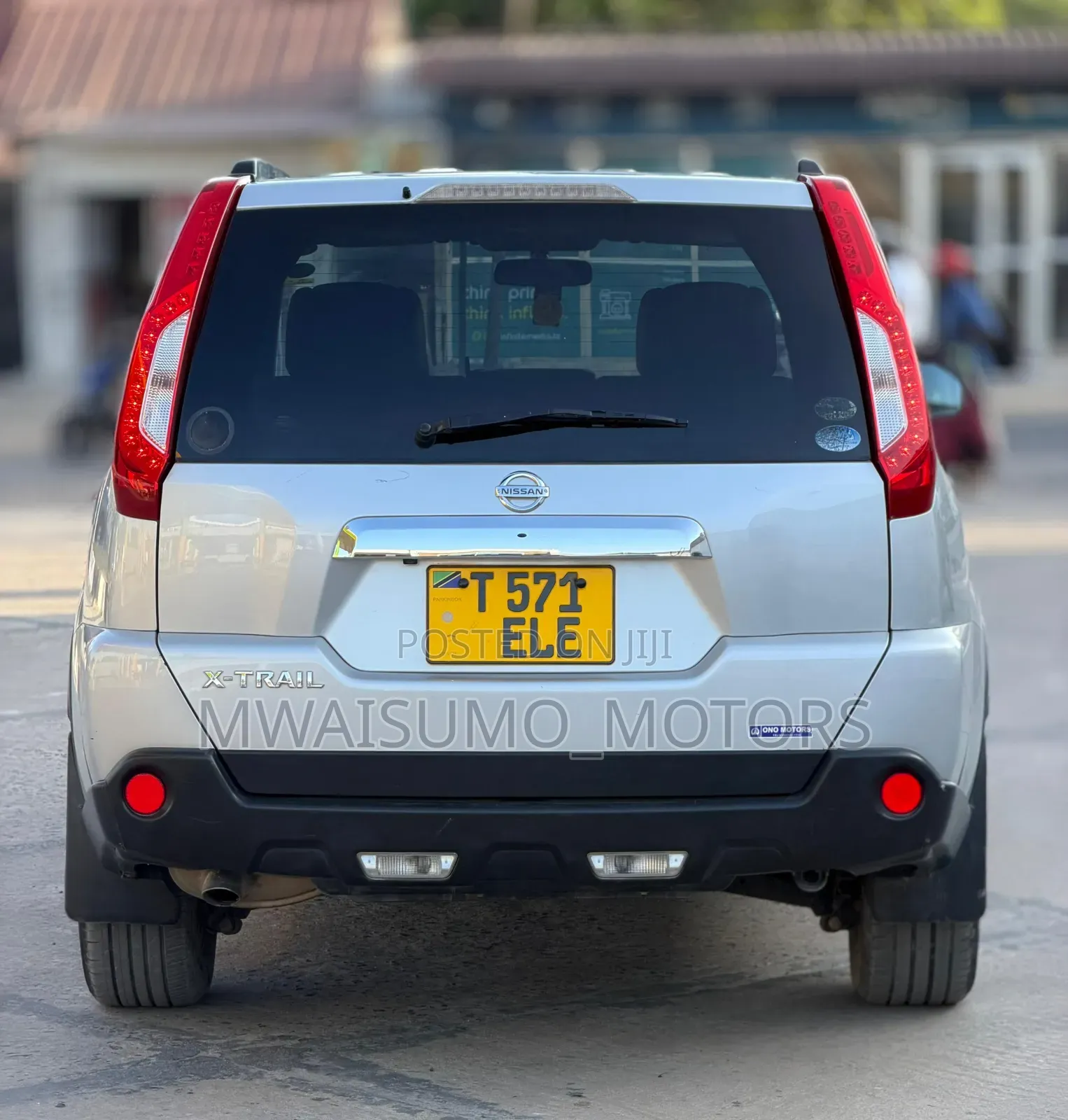 Nissan X-Trail 2011 Silver