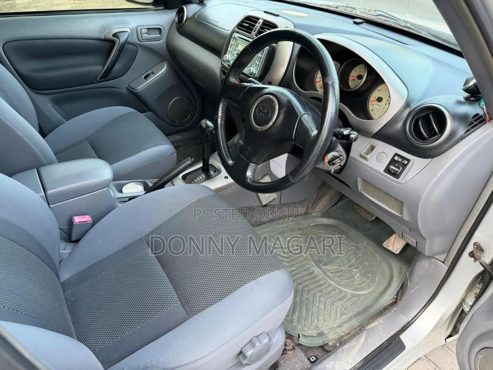 Toyota RAV4 Automatic 2003 Silver