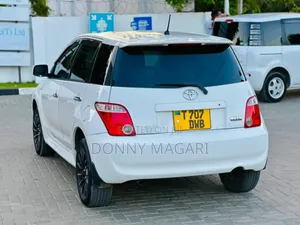 Toyota IST 2007 White
