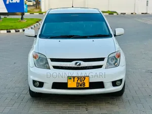 Toyota IST 2007 White