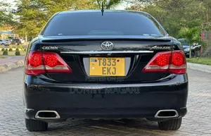 Toyota Crown 2009 Black