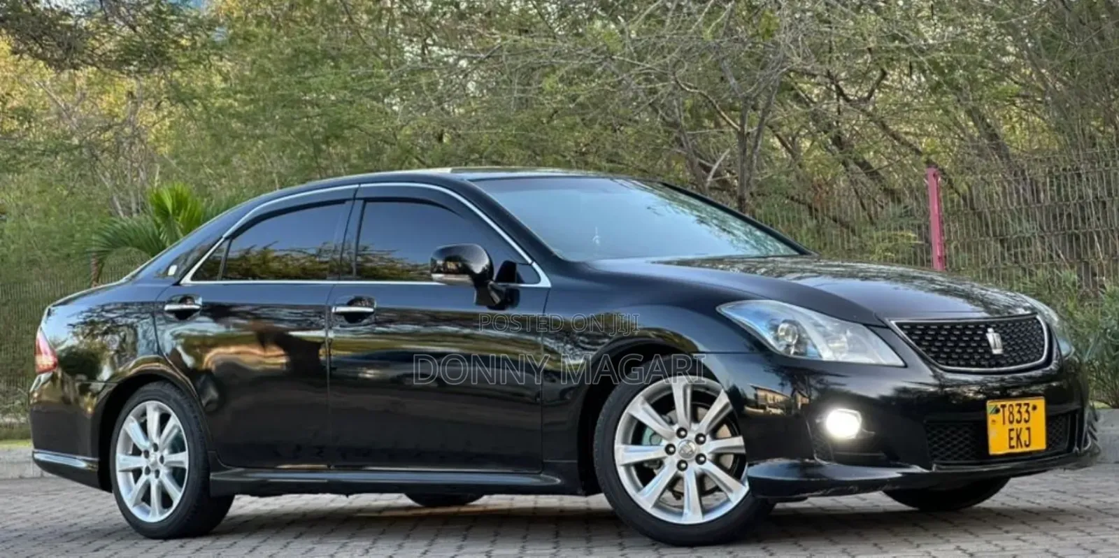 Toyota Crown 2009 Black