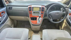 Toyota Alphard 2004 Silver