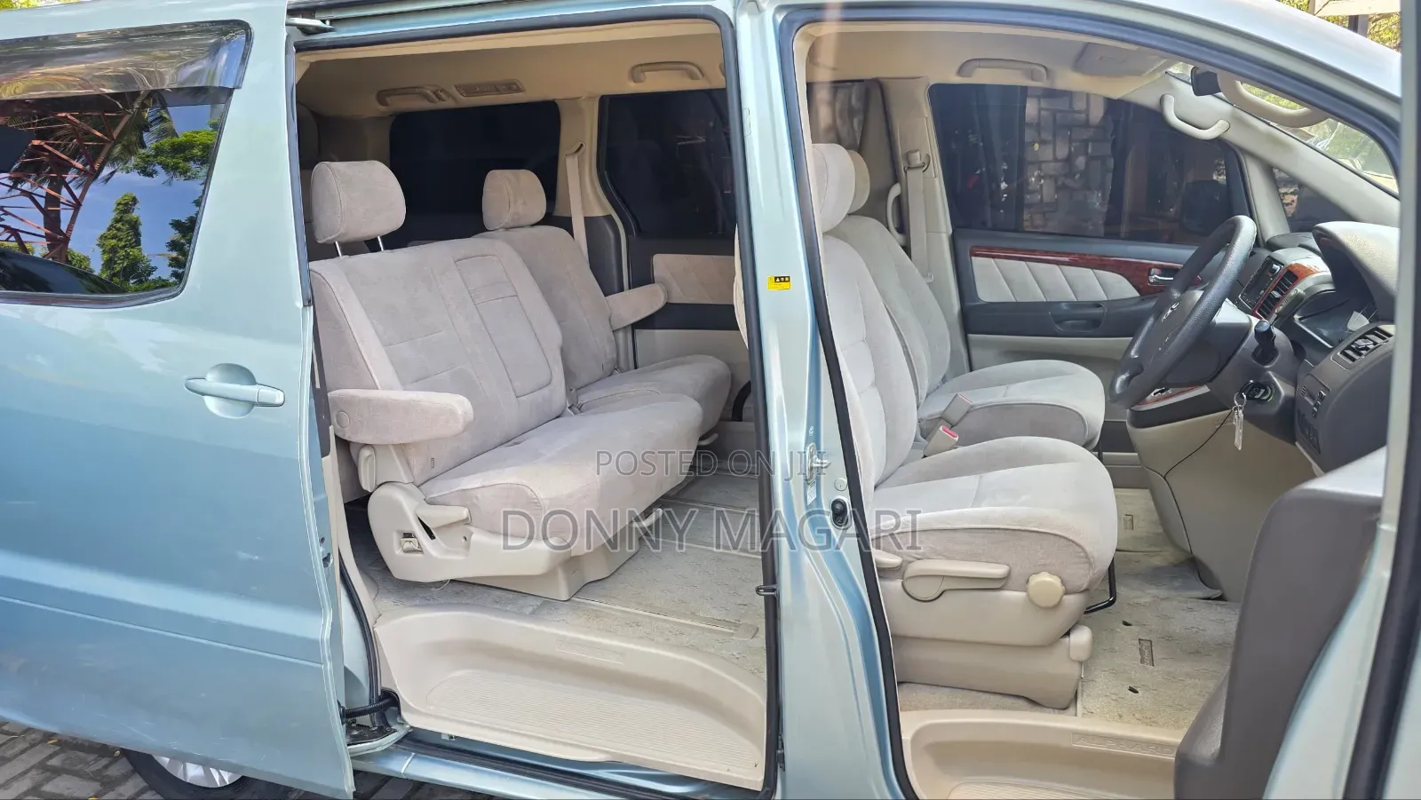 Toyota Alphard 2004 Silver