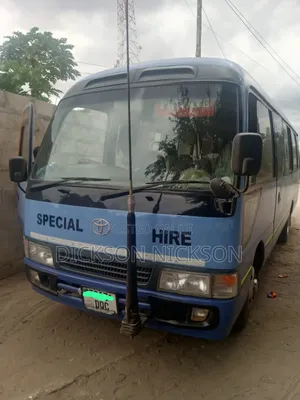 Toyota Coaster 2004 Blue