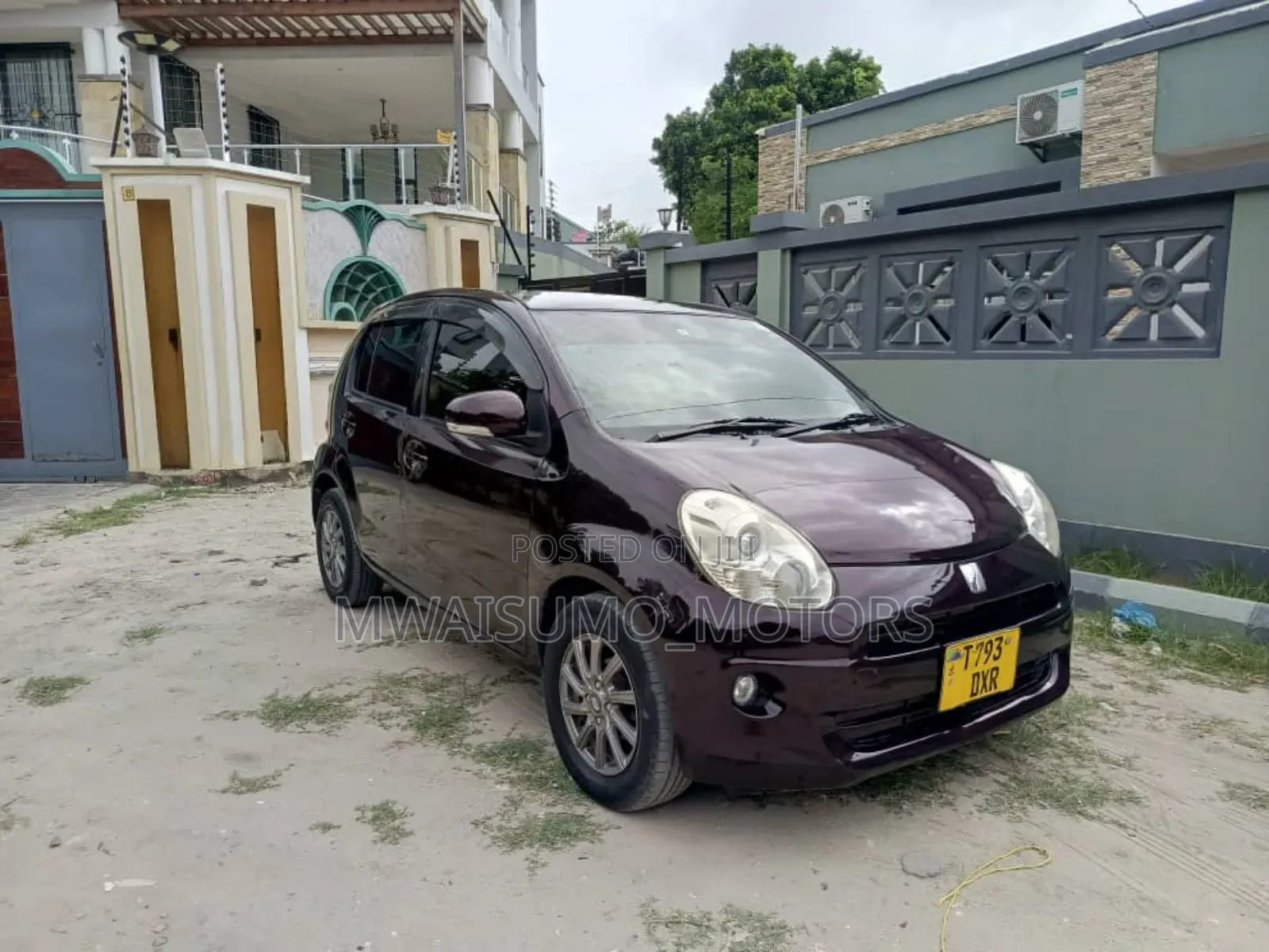 Toyota Passo 2011 Black