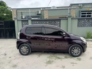 Toyota Passo 2011 Black
