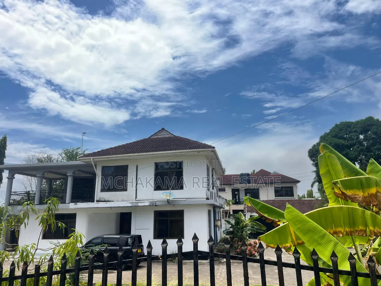 5bdrm Block of Flats in Mchakama Real Estate, Mikocheni for sale