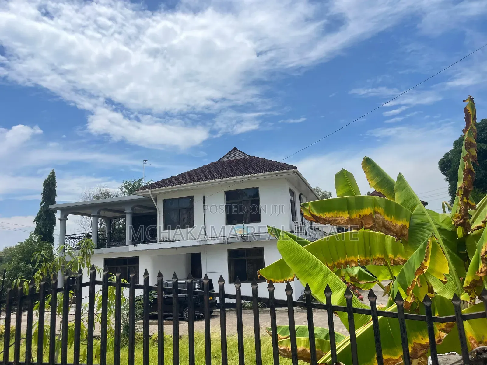 5bdrm Block of Flats in Mchakama Real Estate, Mikocheni for sale