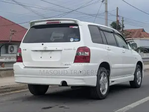 Toyota Kluger 2005 White