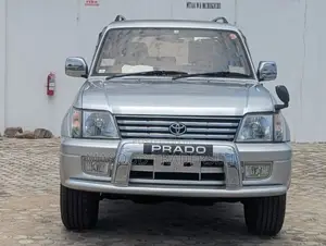 Toyota Land Cruiser Prado 4.0 Petrol GX-R 2002 White