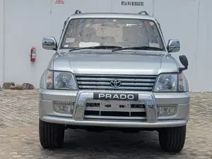 Toyota Land Cruiser Prado 4.0 Petrol GX-R 2002 White