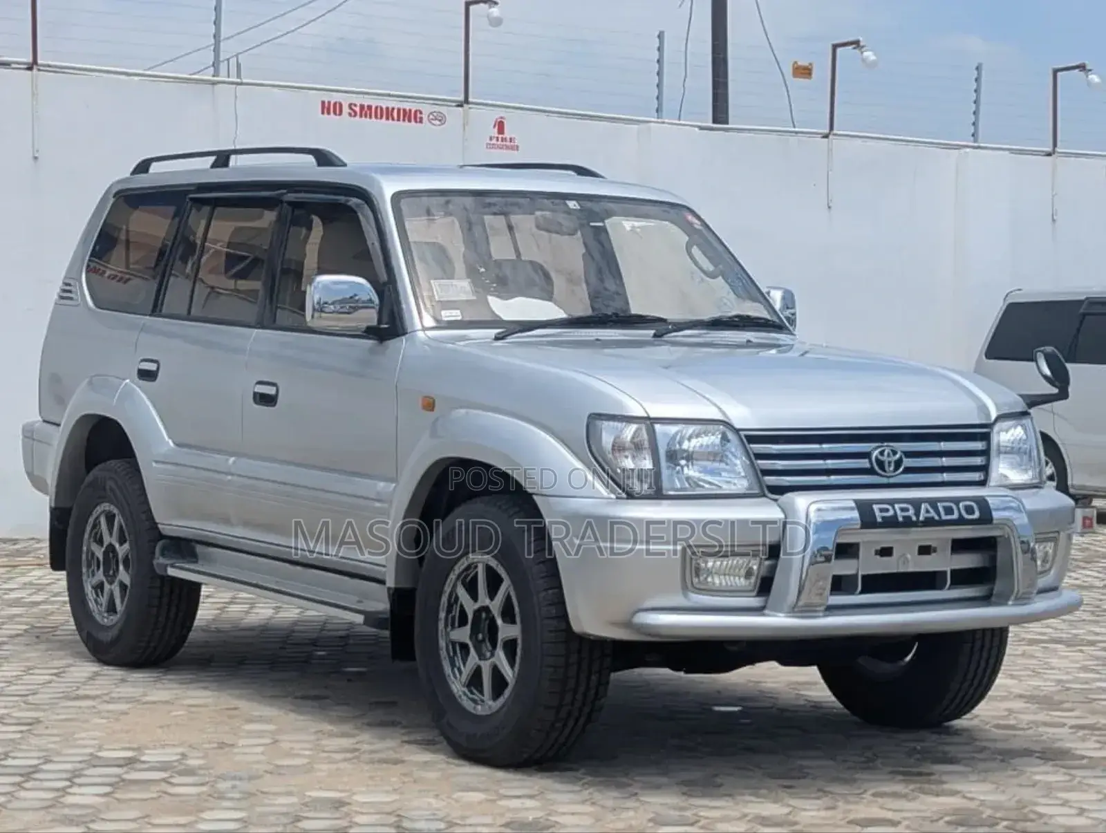 Toyota Land Cruiser Prado 4.0 Petrol GX-R 2002 White