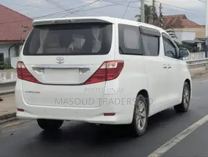 Toyota Alphard 2.4 Petrol AWD 2010 White