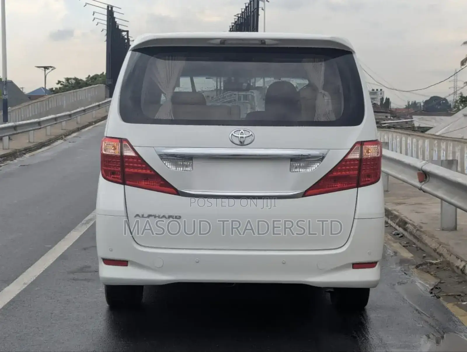 Toyota Alphard 2.4 Petrol AWD 2010 White