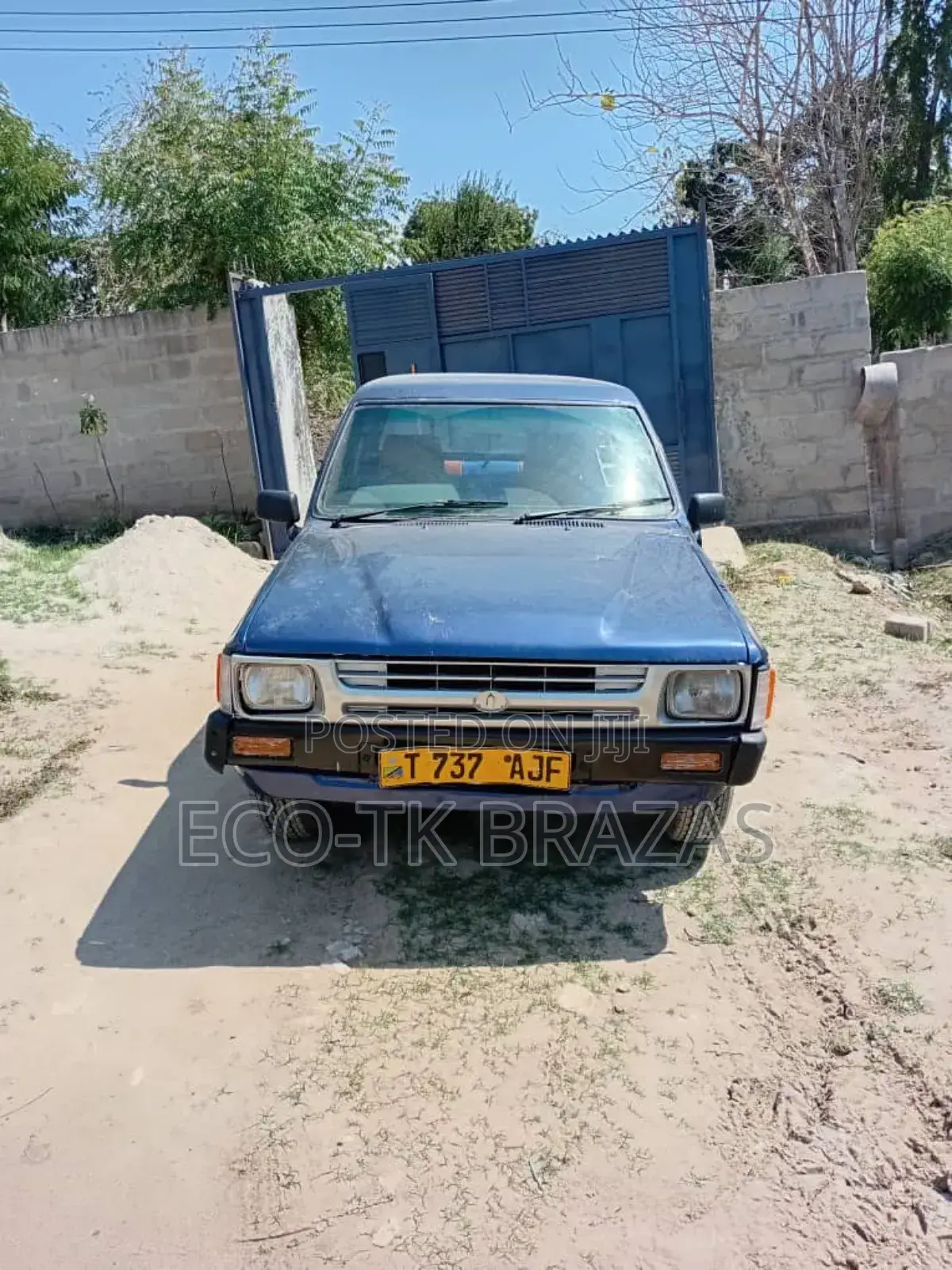 Toyota Hilux 1989 Blue