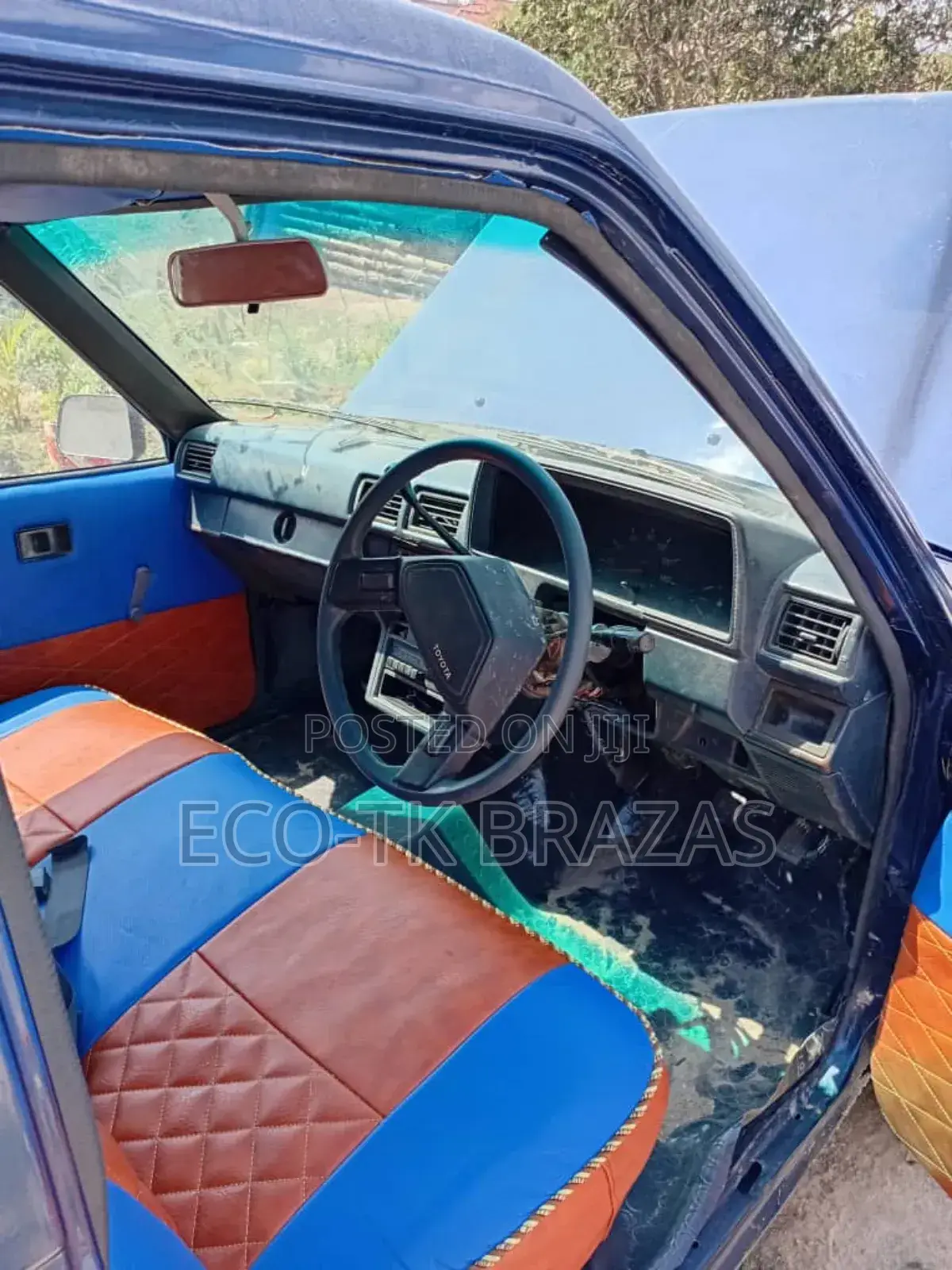 Toyota Hilux 1989 Blue