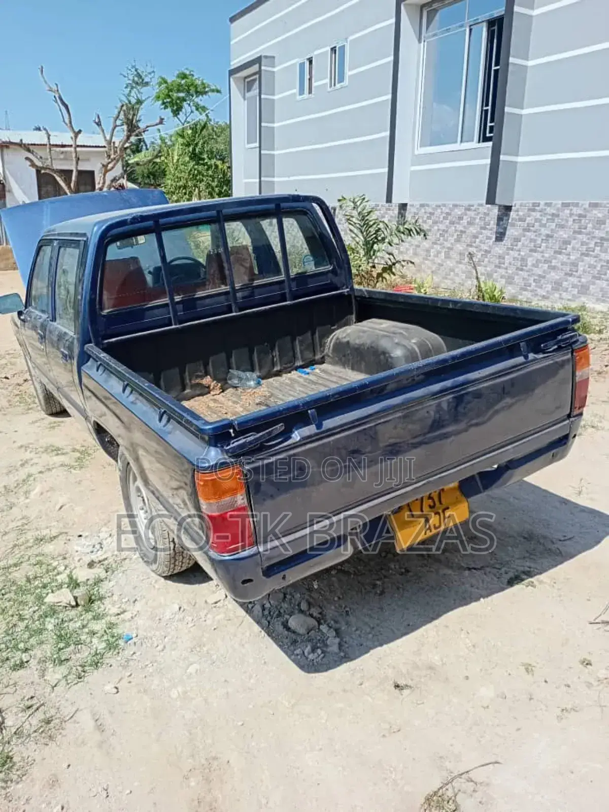 Toyota Hilux 1989 Blue