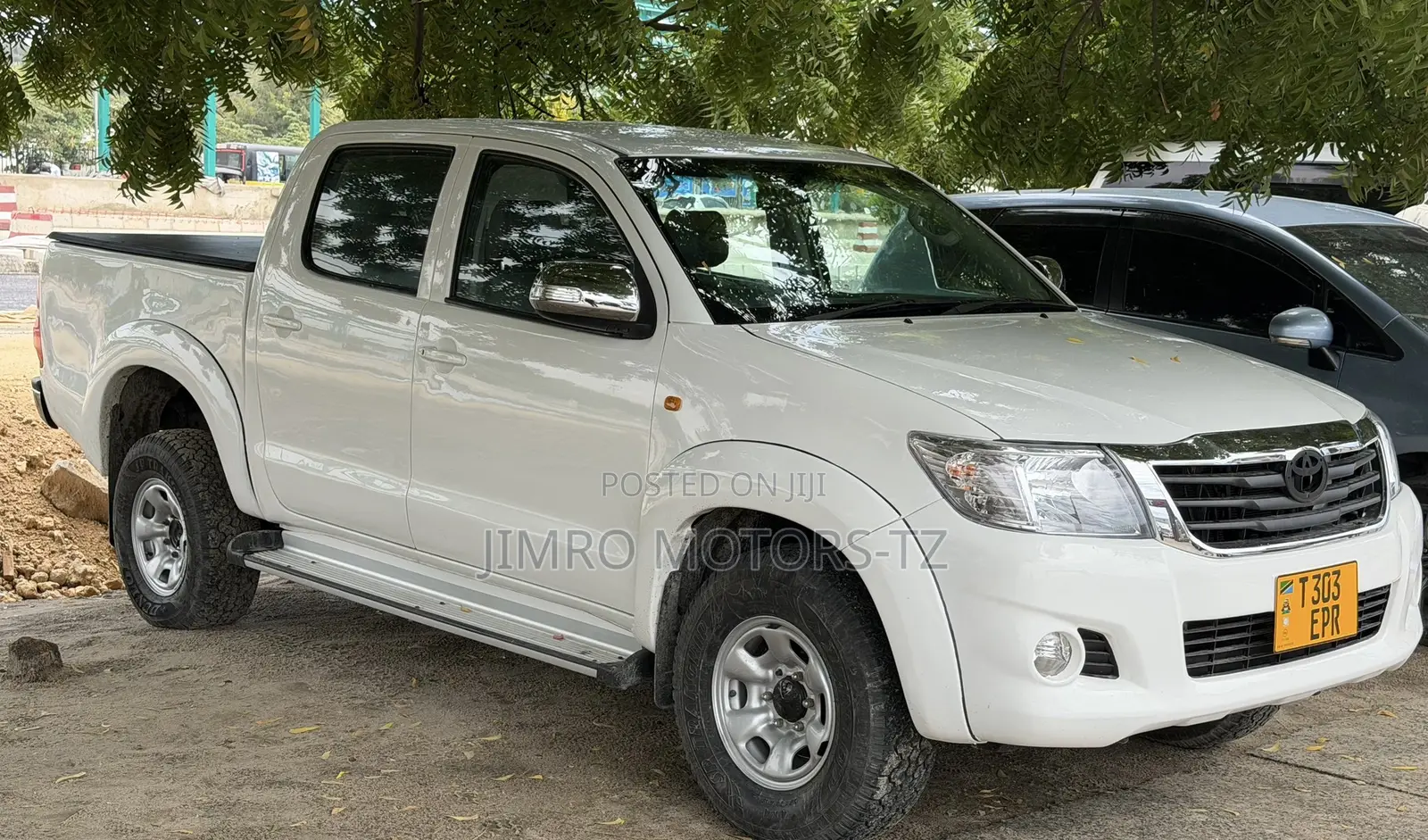 Toyota Hilux 2015 White