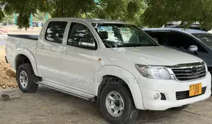 Toyota Hilux 2015 White