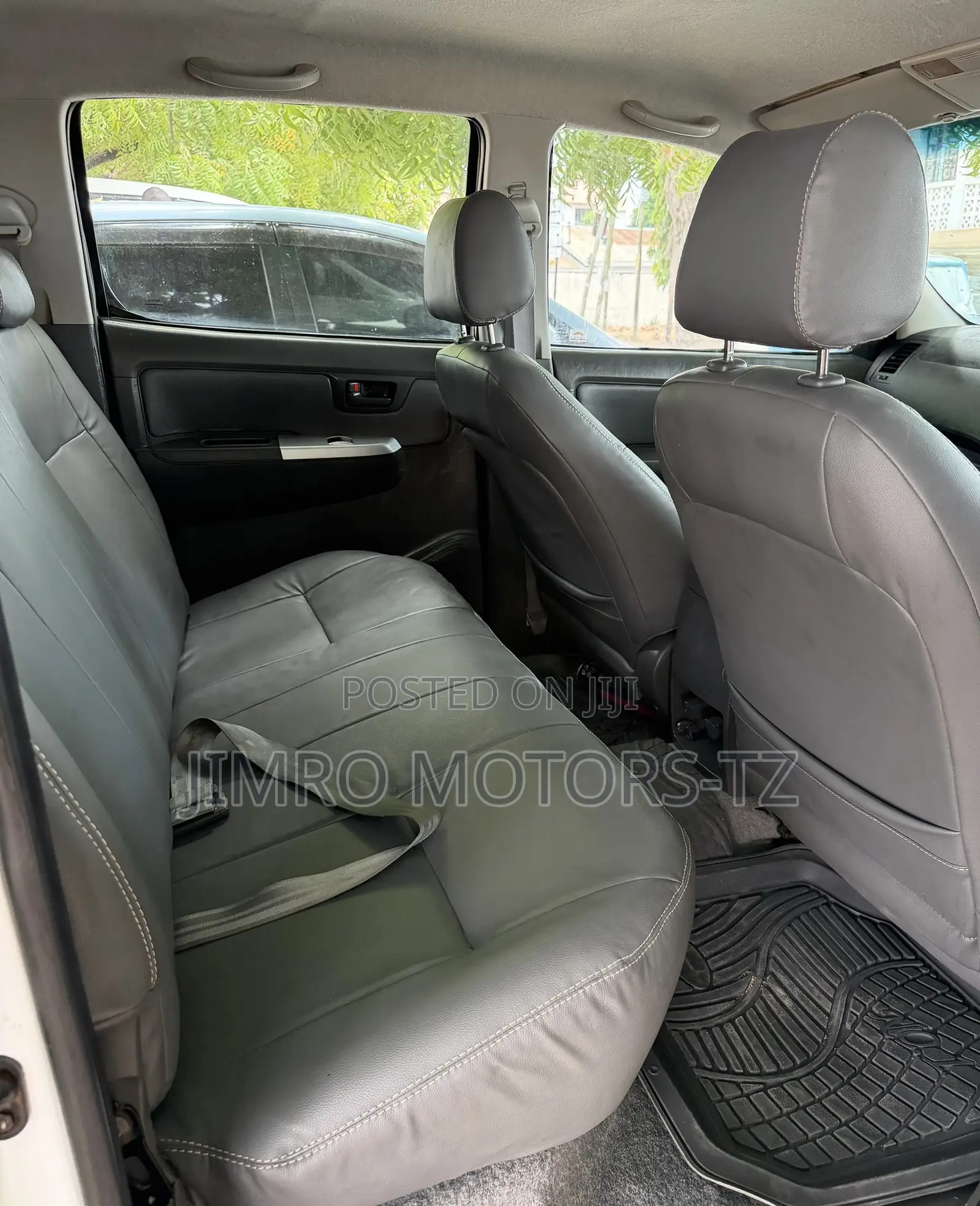 Toyota Hilux 2015 White