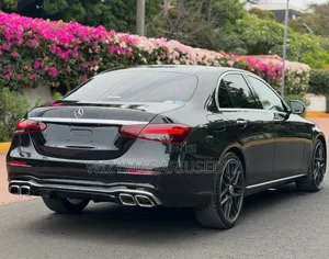 Mercedes-Benz E200 2021 Matt Black