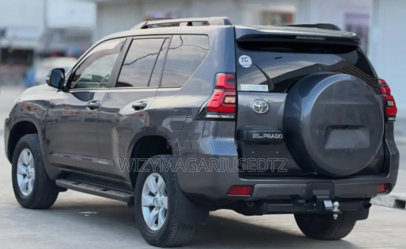 Toyota Land Cruiser Prado 2.8 2022 Burgundy