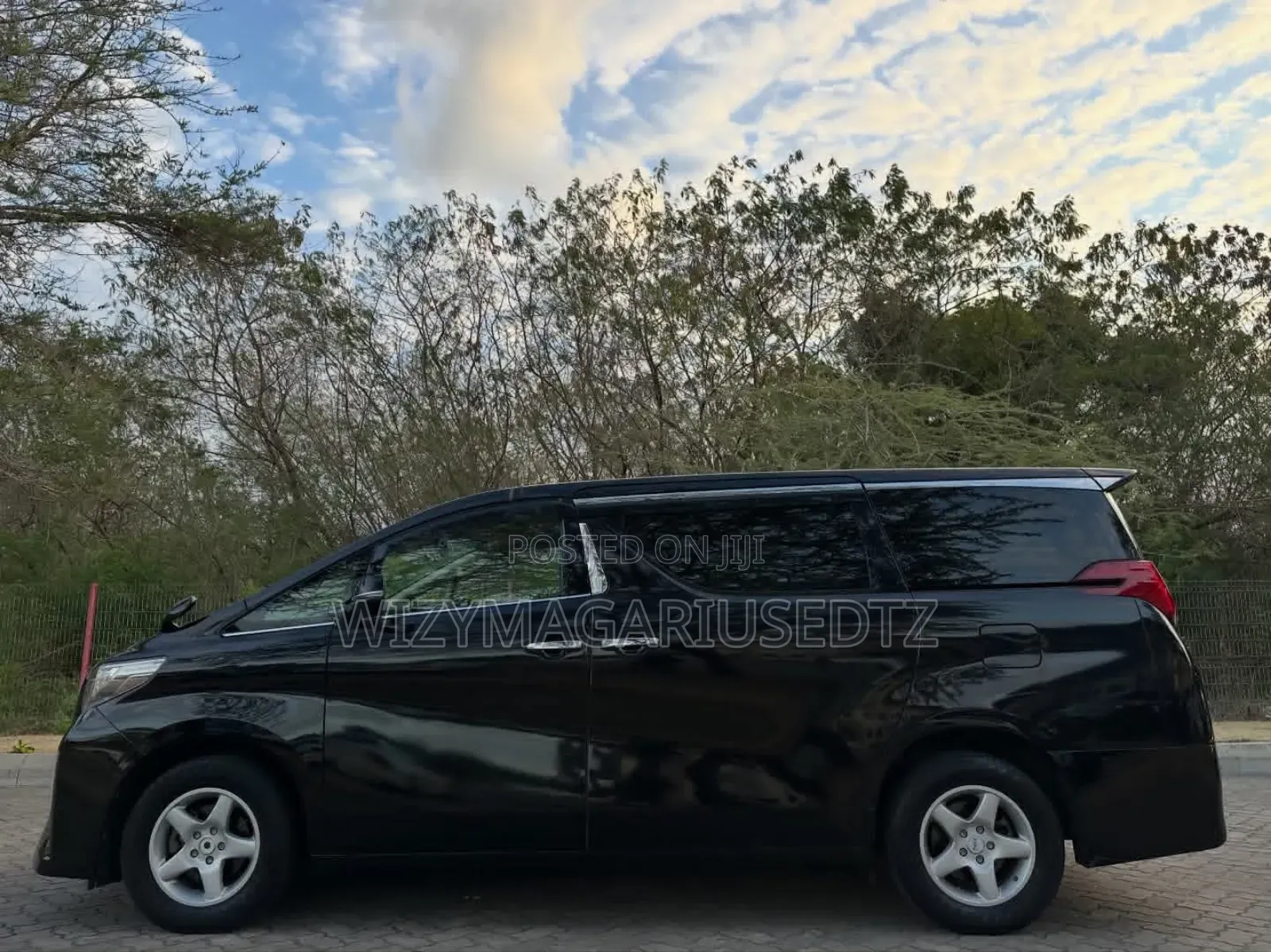 Toyota Alphard 2017 Purple