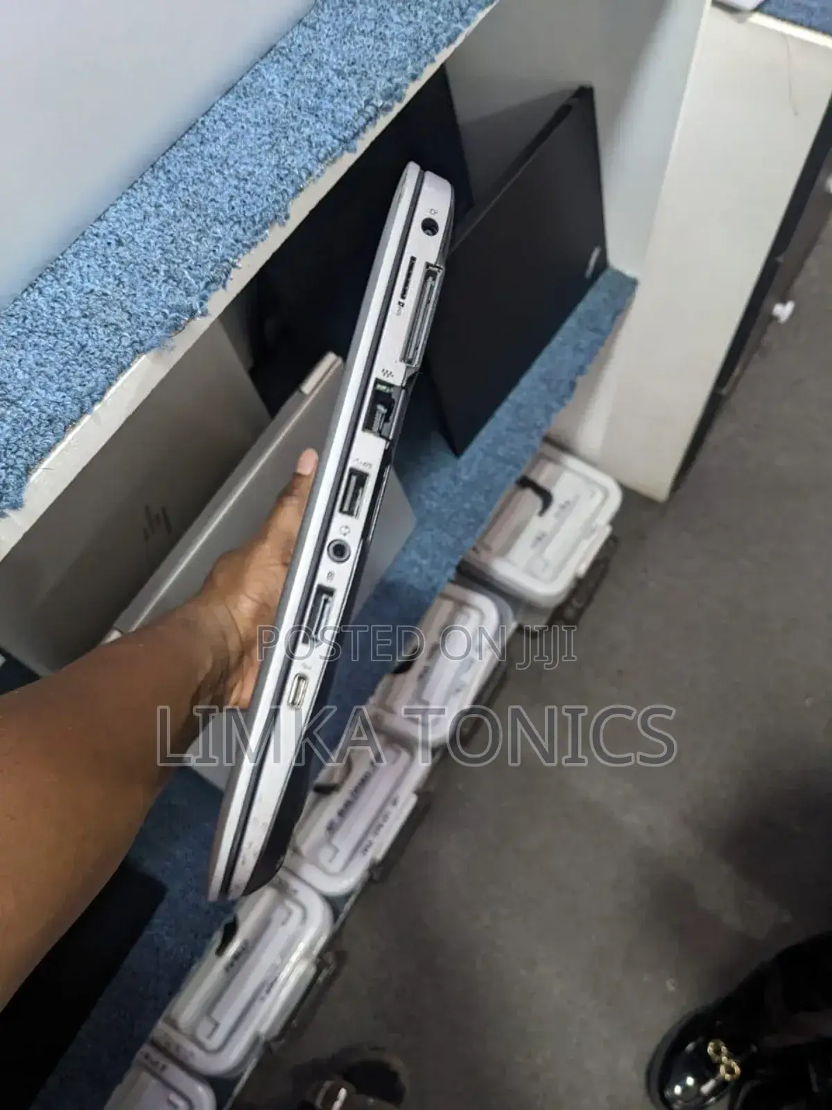 New Laptop HP EliteBook 820 G3 8GB Intel Core I5 SSD 256GB