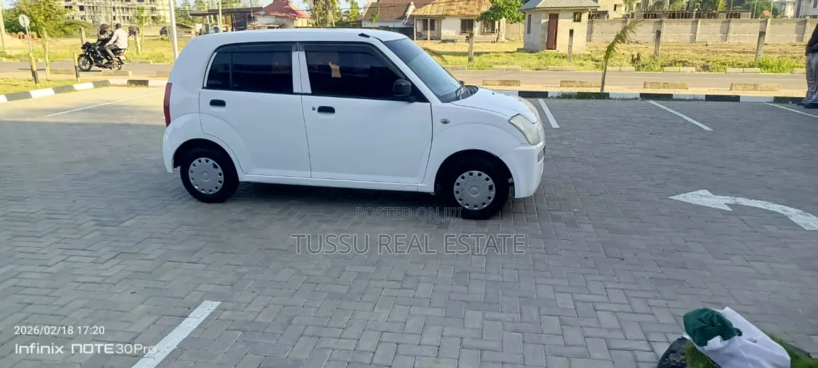 Suzuki Alto 2006 White