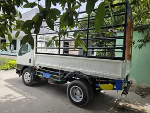 Mitsubishi Canter 1999 White