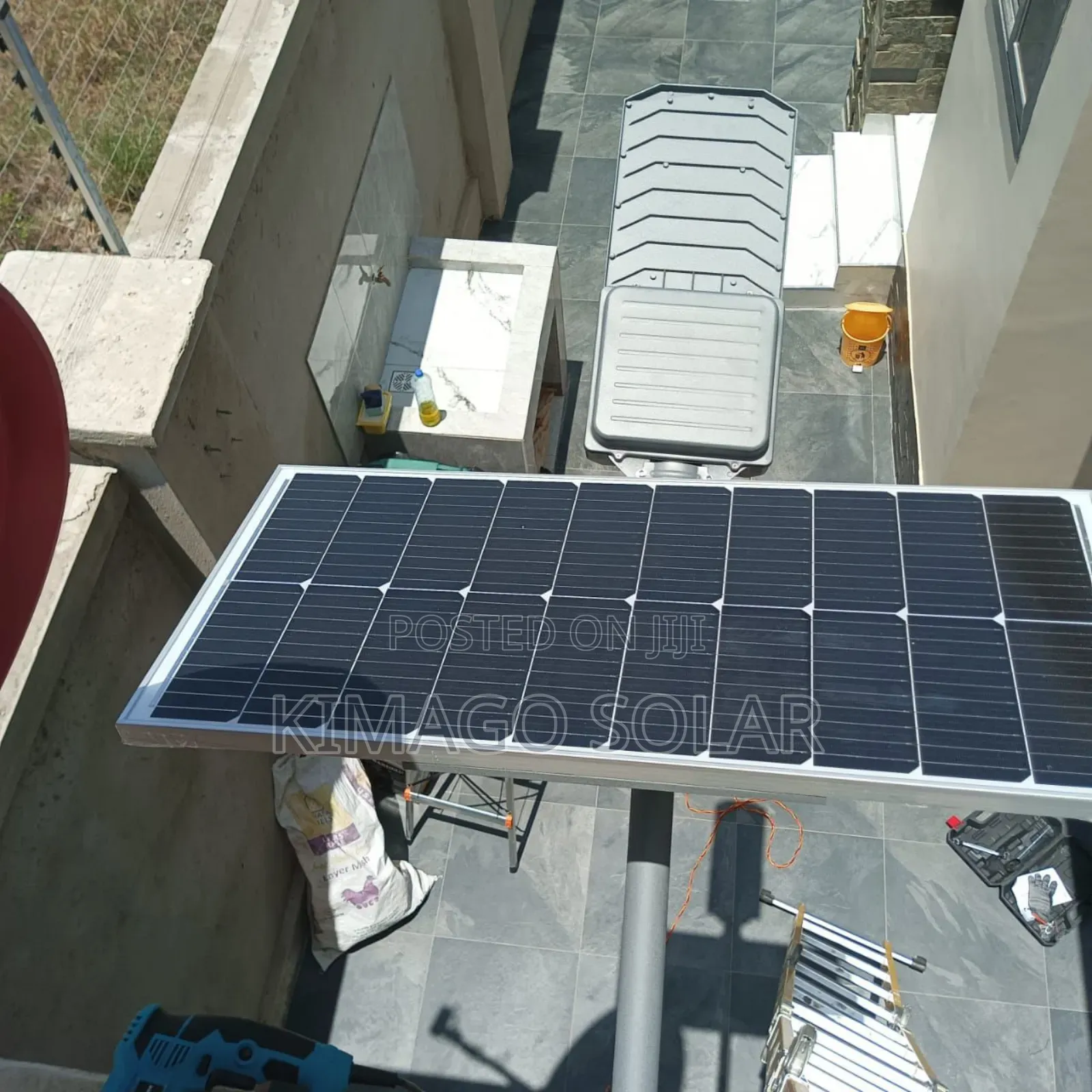 Taa Ya Nje 1500w Solar – Ip66 Waterproof, Motion Sensor + Remote!